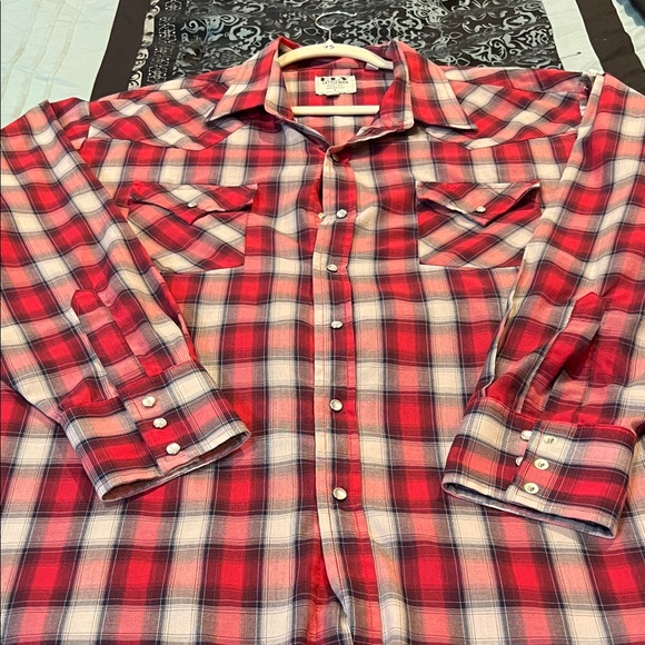 Ely Cattleman Red and White Plaid Men's Shirt - Picture 2 of 9